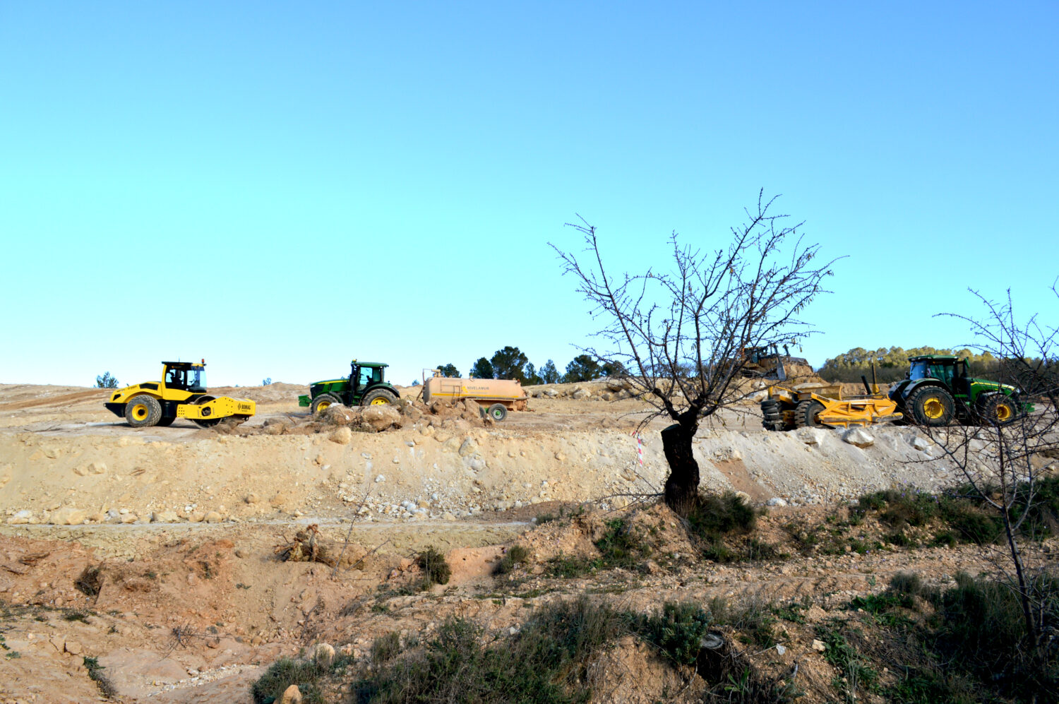 Maquinaria en Férez