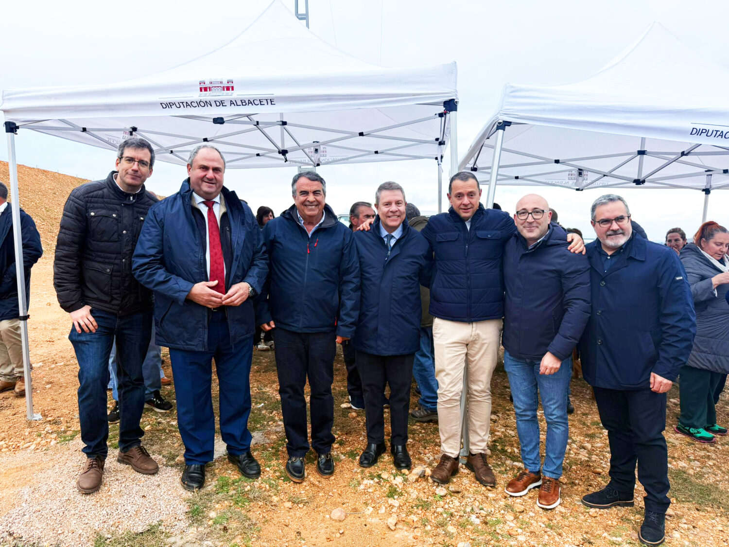 Autoridades y equipo Riegos de Levante