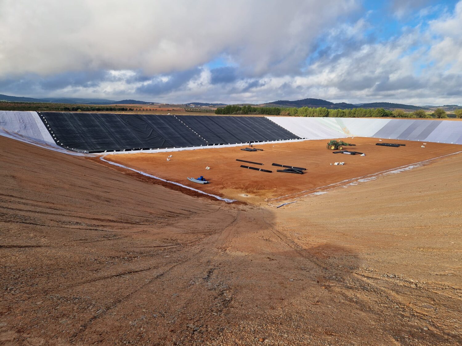 Impermeabilización balsa Nava inicio