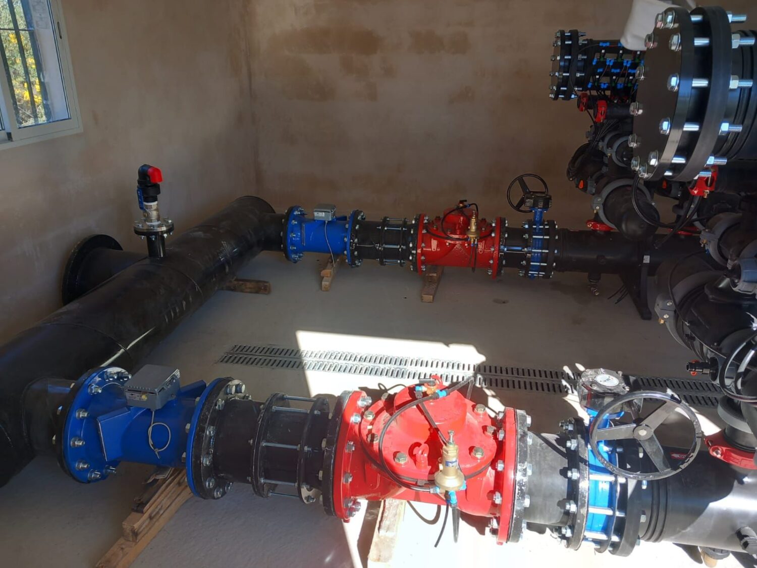 Caseta y sistema de válvulas automatizadas